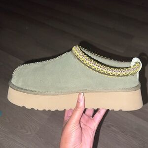 Ugg Tazz Olive